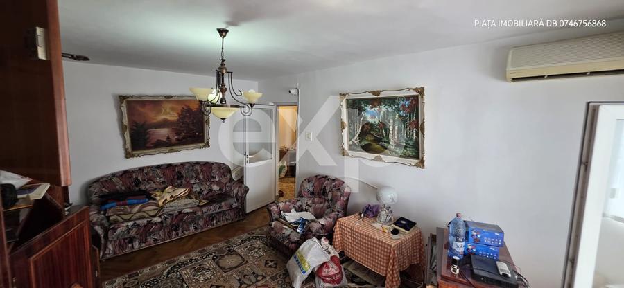 Apartament cu 3 camere decomandat, mobilat în Central