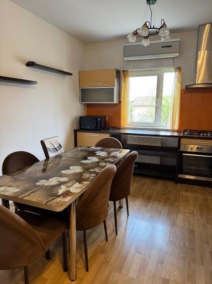 Apartament cu 3 camere decomandat, mobilat în Dumbrăvița