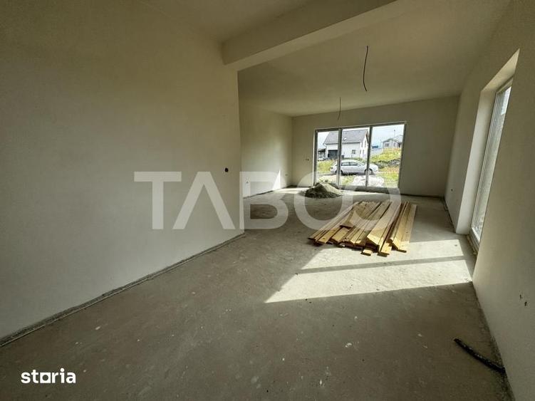 Casă cu 4 camere cu Teren 119 Mp în Central