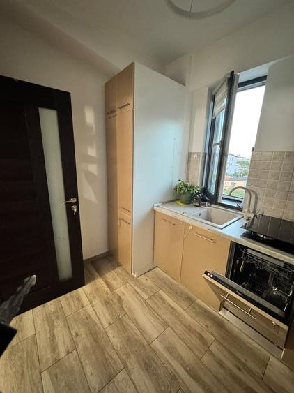Apartament cu 2 camere decomandat în Jiului