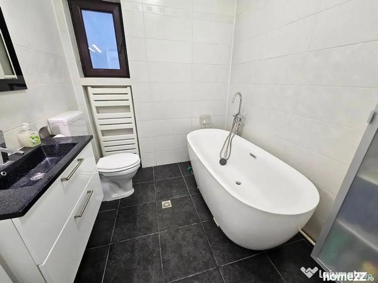 Apartament cu 4 camere decomandat în Domenii