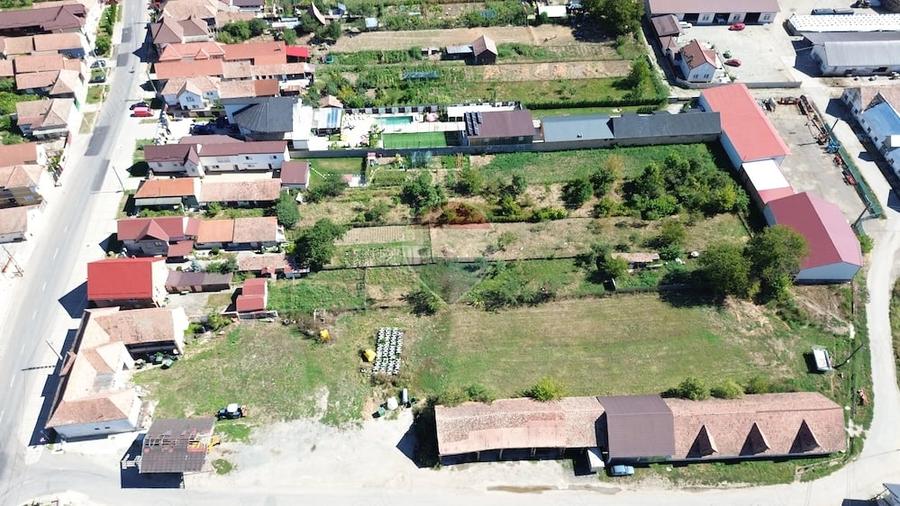 Casă cu 5 camere cu Teren 1375 Mp în Dârlos