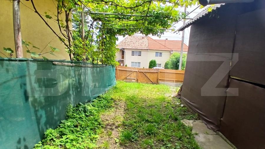 Casă individuală cu 3 camere cu Canalizare în Reghin