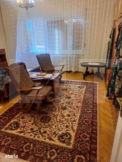 Casă cu 6 camere cu Teren 470 Mp în Central