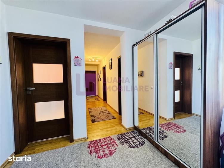 Apartament cu 3 camere decomandat în Ștrand