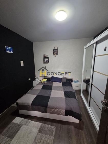 Casă individuală cu 4 camere cu Canalizare în Central