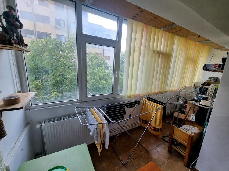 Soveja eden--- apartament 4 camere decomandat cu gaze - 11