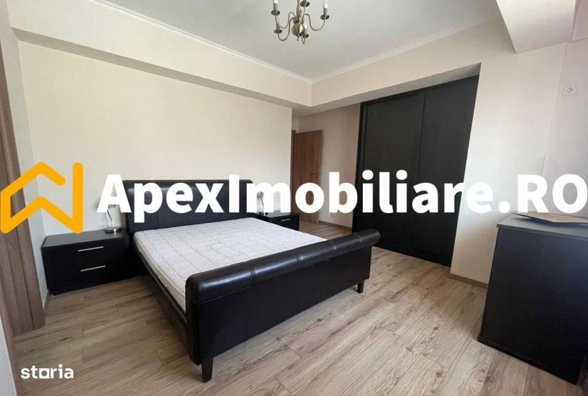 Apartament cu 3 camere decomandat în Tei