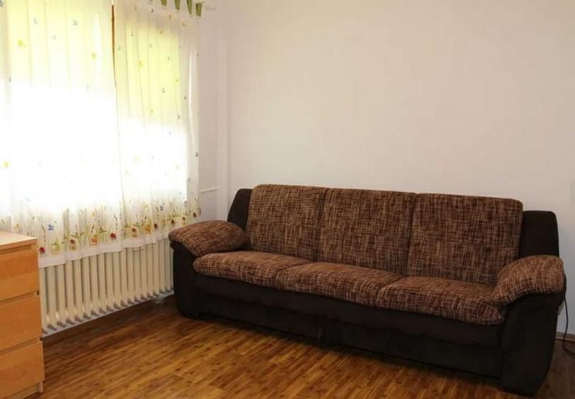 Apartament cu 2 camere decomandat în Titan — fotografia 1
