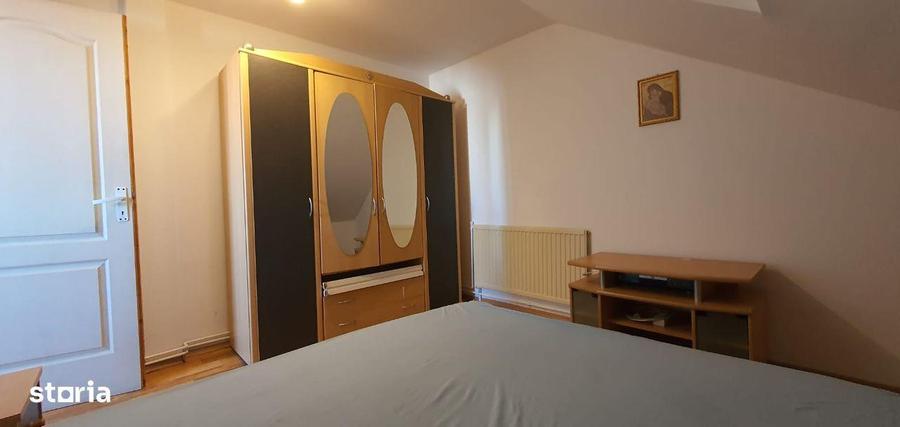 Apartament cu 2 camere, mobilat în Calea Poplăcii