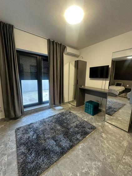 Casă individuală cu 5 camere cu Canalizare în Central
