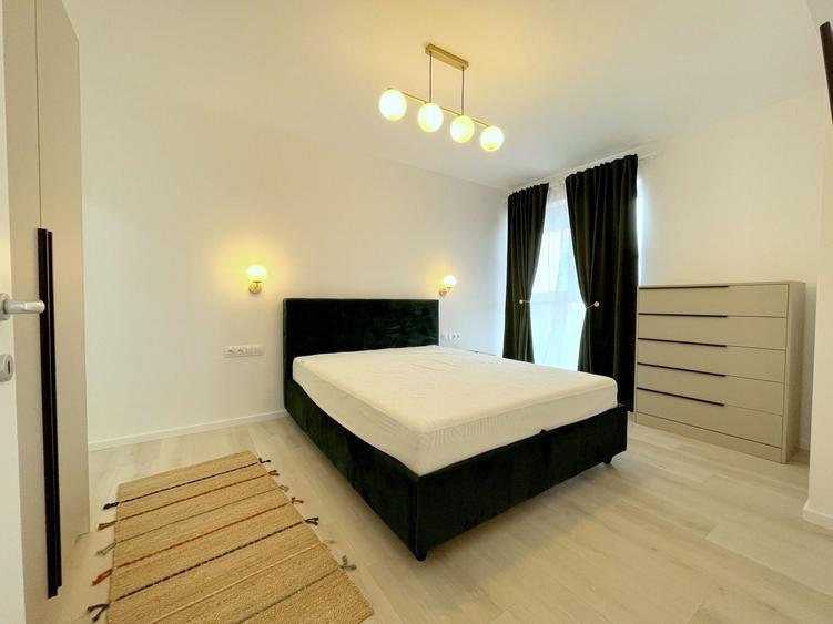 Apartament cu 3 camere decomandat, mobilat în Lipovei