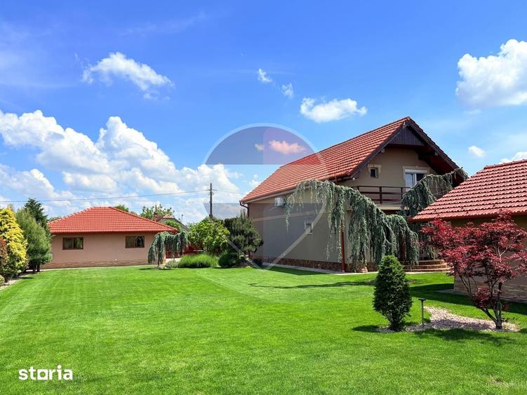 Casă cu 5 camere cu Teren 2687 Mp în Mădăras