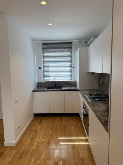Casă cu 4 camere cu Teren 150 Mp în Central