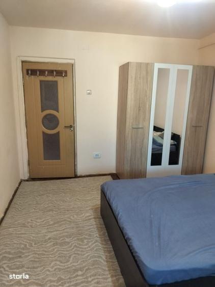 Apartament cu 3 camere decomandat în Valea Rosie