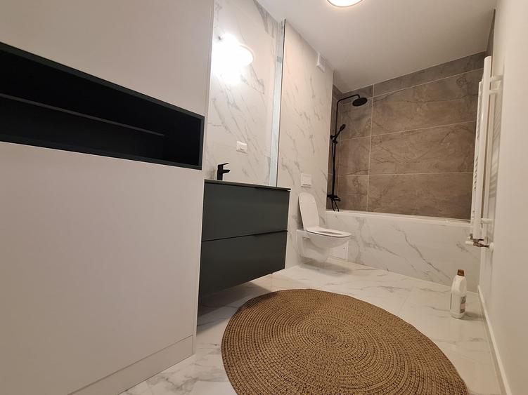 Apartament cu 2 camere decomandat, mobilat în Aradului