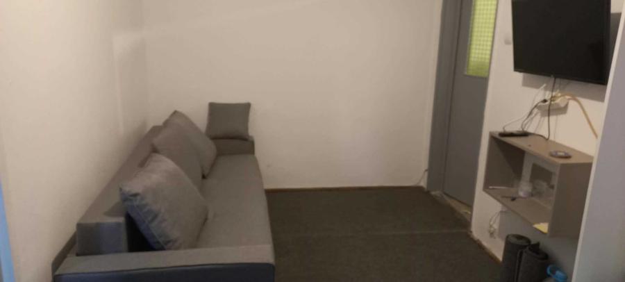 Apartament cu 2 camere nedecomandat în Ciric