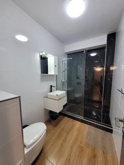 Apartament cu 2 camere decomandat, mobilat în Central