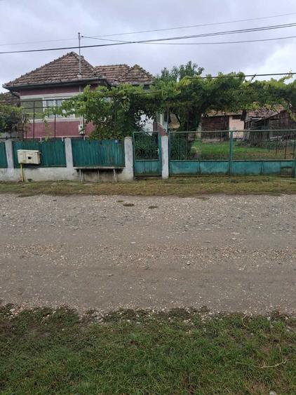 Casă cu 3 camere în Dătășeni