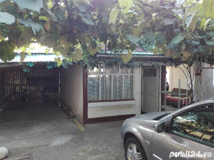 Casă cu 6 camere cu Teren 1000 Mp în Dumbrava