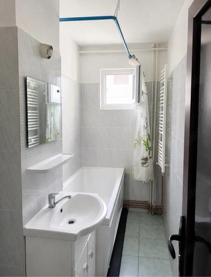 Apartament cu 2 camere nedecomandat în Aradul Nou