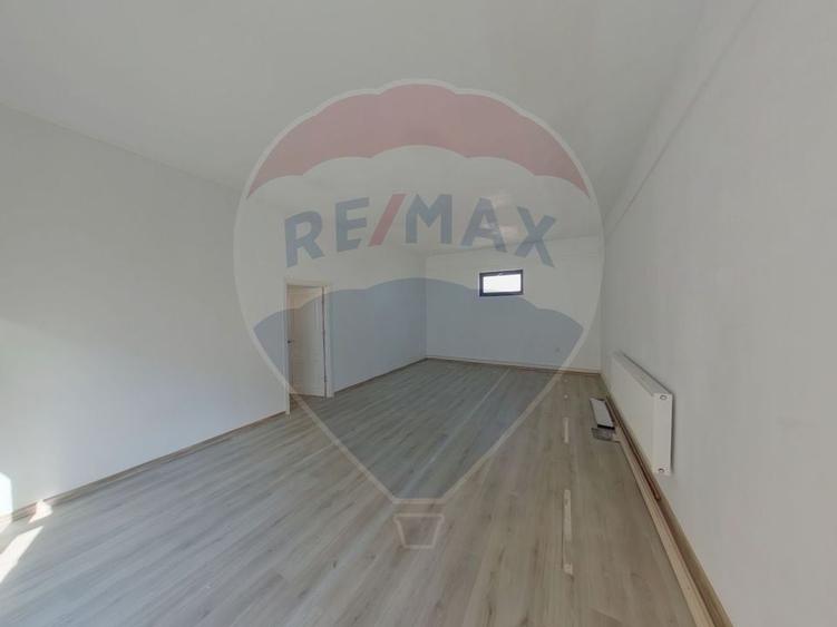 Birou, de 63 mp, în Ultracentral