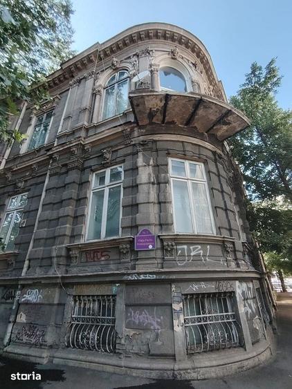 Apartament cu 3 camere în Moșilor