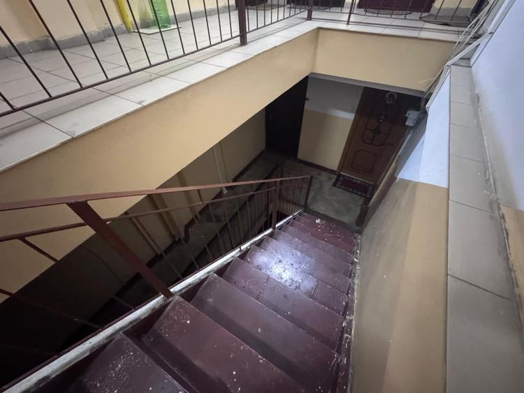 Apartament cu 3 camere decomandat, mobilat în Poarta 6