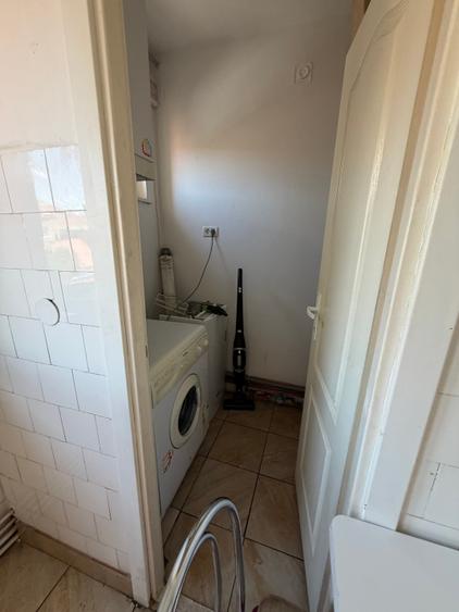 Apartament cu 4 camere decomandat, mobilat în Ultracentral