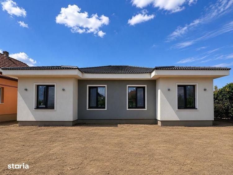 Casa pe parter in Albina | 74 mp utili - teren 334 mp | 125.000 - 1