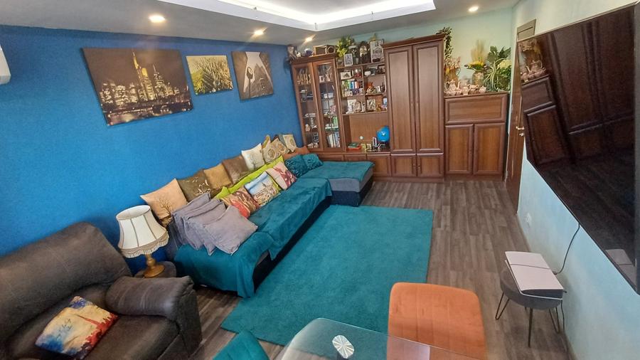 Apartament cu 3 camere, mobilat în Pantelimon