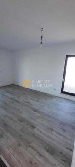 Casă individuală cu 3 camere cu Canalizare în Țuțora