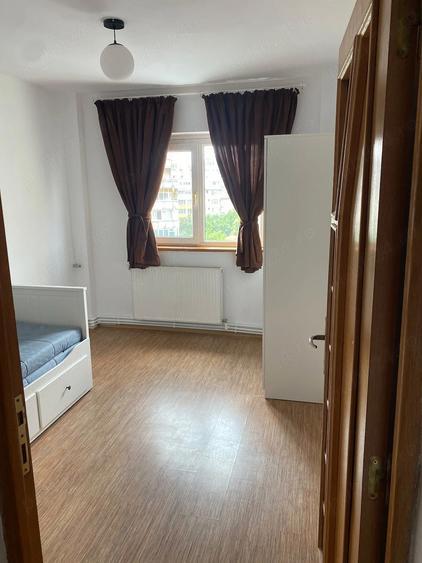 Apartament 4 camere Calea Văcărești ,83 mp ,centrala proprie, metrou Timpuri Noi - 5