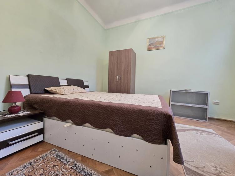 Casă cu 2 camere cu Teren 150 Mp în Moșilor