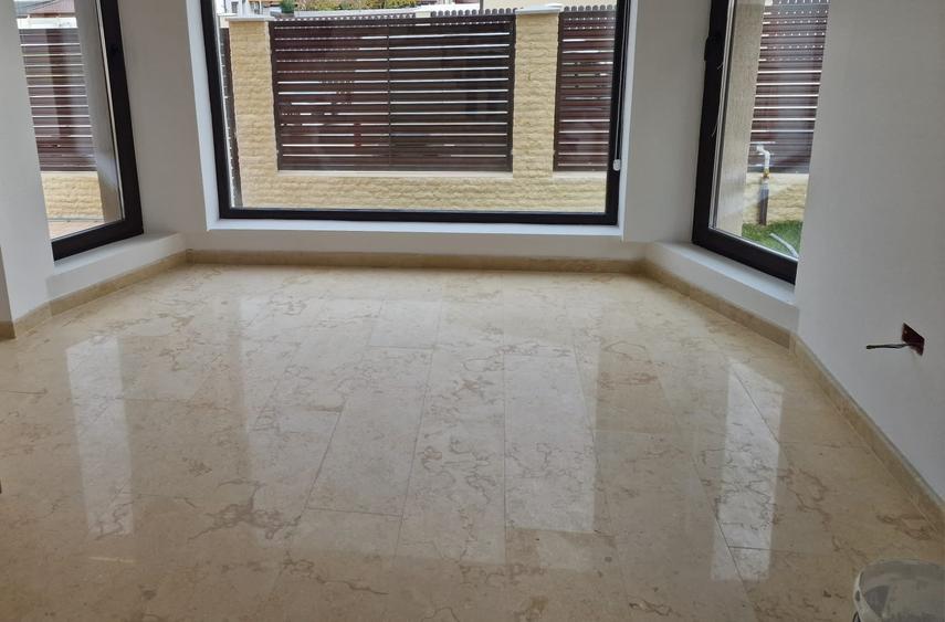 Vilă individuală P+1+M, proiect deosebit, curte 303 mp - 2