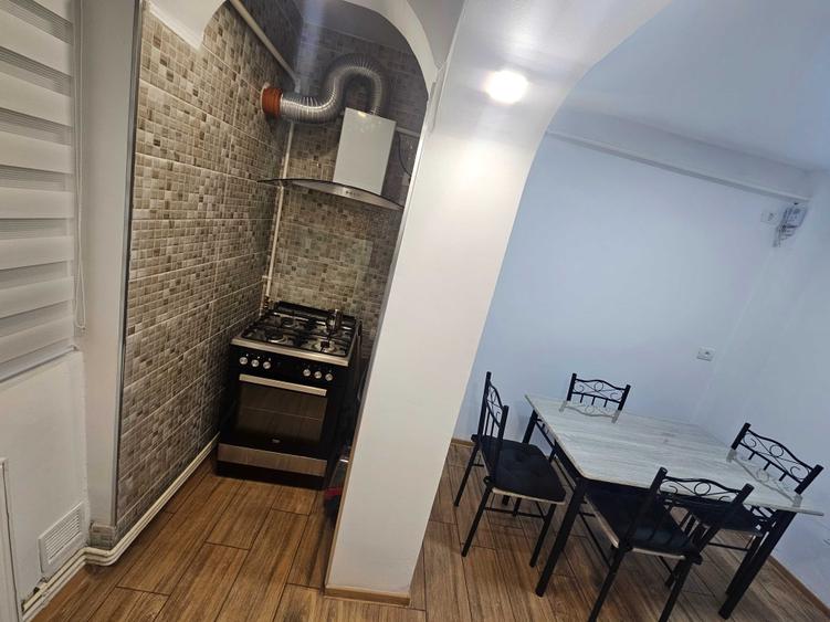 Apartament cu 3 camere decomandat în Ultracentral