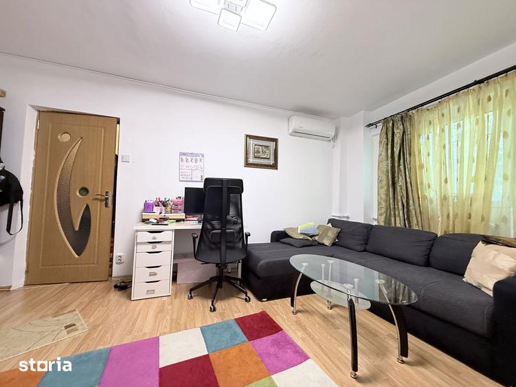 Apartament cu 3 camere decomandat în Drumul Taberei — fotografia 1