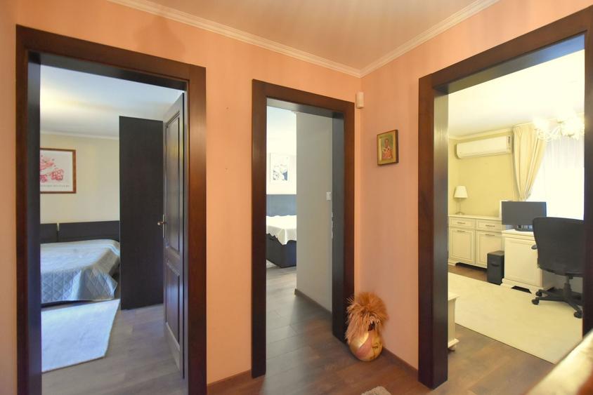 Duplex cu 4 camere cu Canalizare în Dumbrăvița