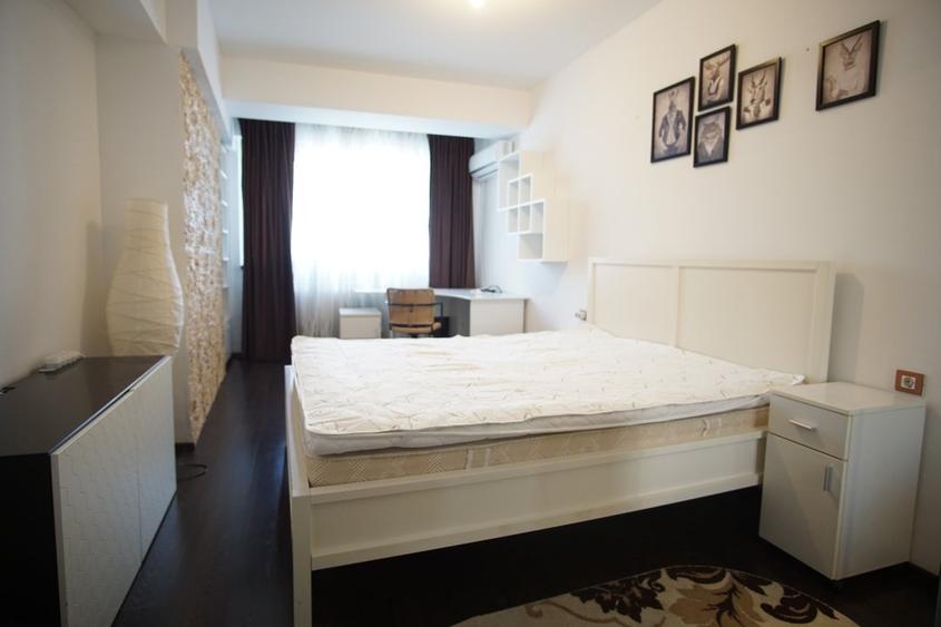 Apartament cu 2 camere semidecomandat, mobilat în Timpuri Noi