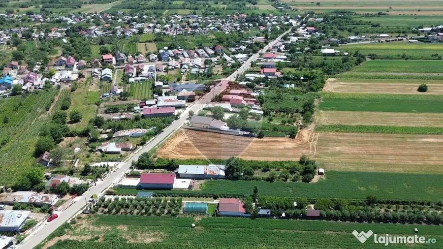 Casă cu 2 camere cu Teren 6943 Mp în Gologanu