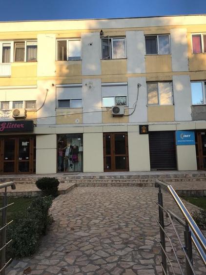 Spațiu comercial, în Central