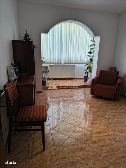 Apartament cu 3 camere în Planete