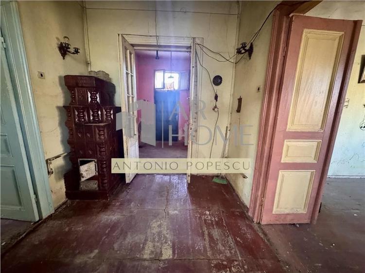 Casă individuală cu 4 camere cu Teren 205 Mp în Ultracentral
