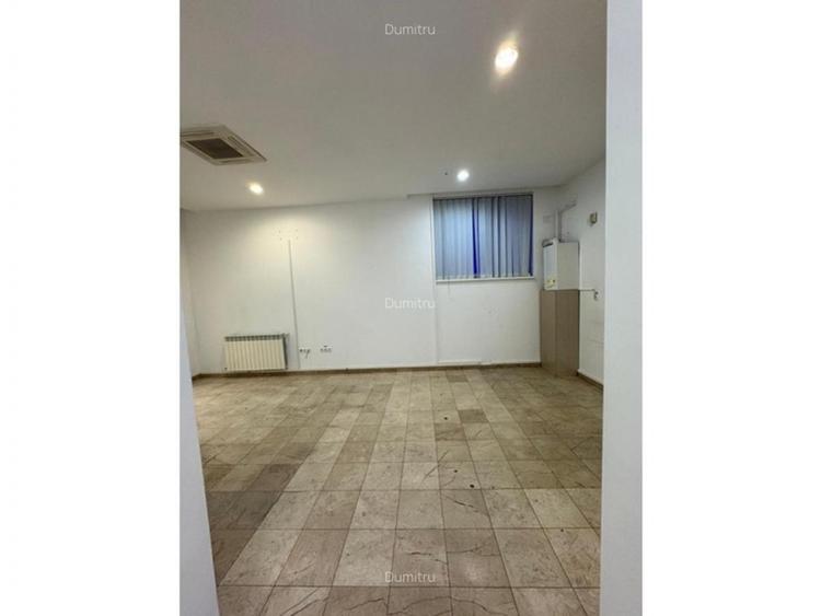 Spațiu comercial, de 50 mp, în Basarabia