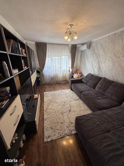 Apartament cu 2 camere decomandat în Radu Negru