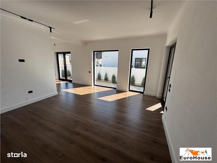 Casă cu 4 camere cu Teren 500 Mp în Central
