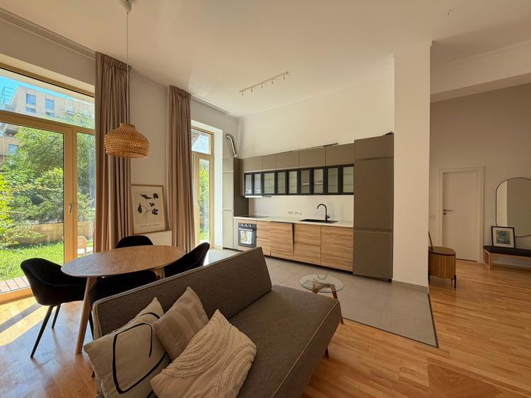 Apartament cu 2 camere decomandat, mobilat în Bucureștii Noi