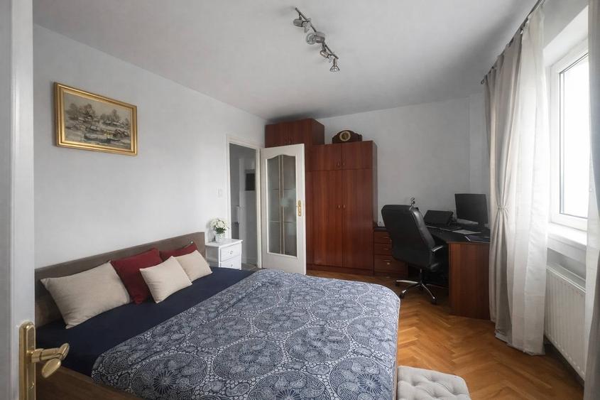 De vânzare apartament cu 2 camere pe str. Republicii - 4