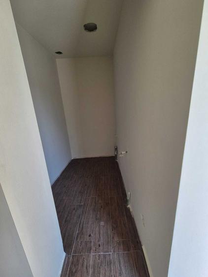 Casă cu 2 camere cu Teren 80 Mp în Central