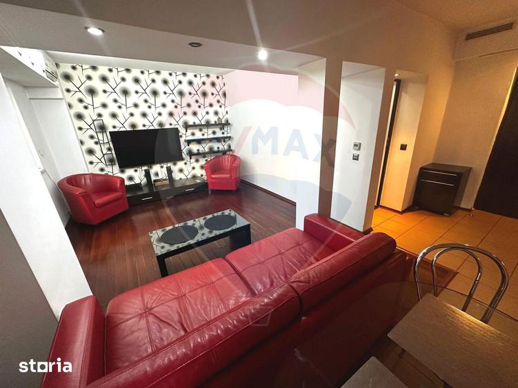 Apartament cu 2 camere semidecomandat, mobilat în Centrul Civic